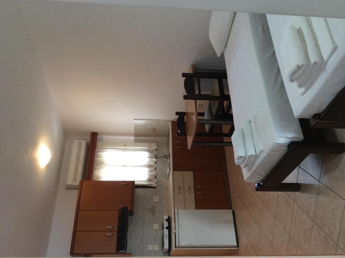 Eleana Studios Skyros Luaran gambar