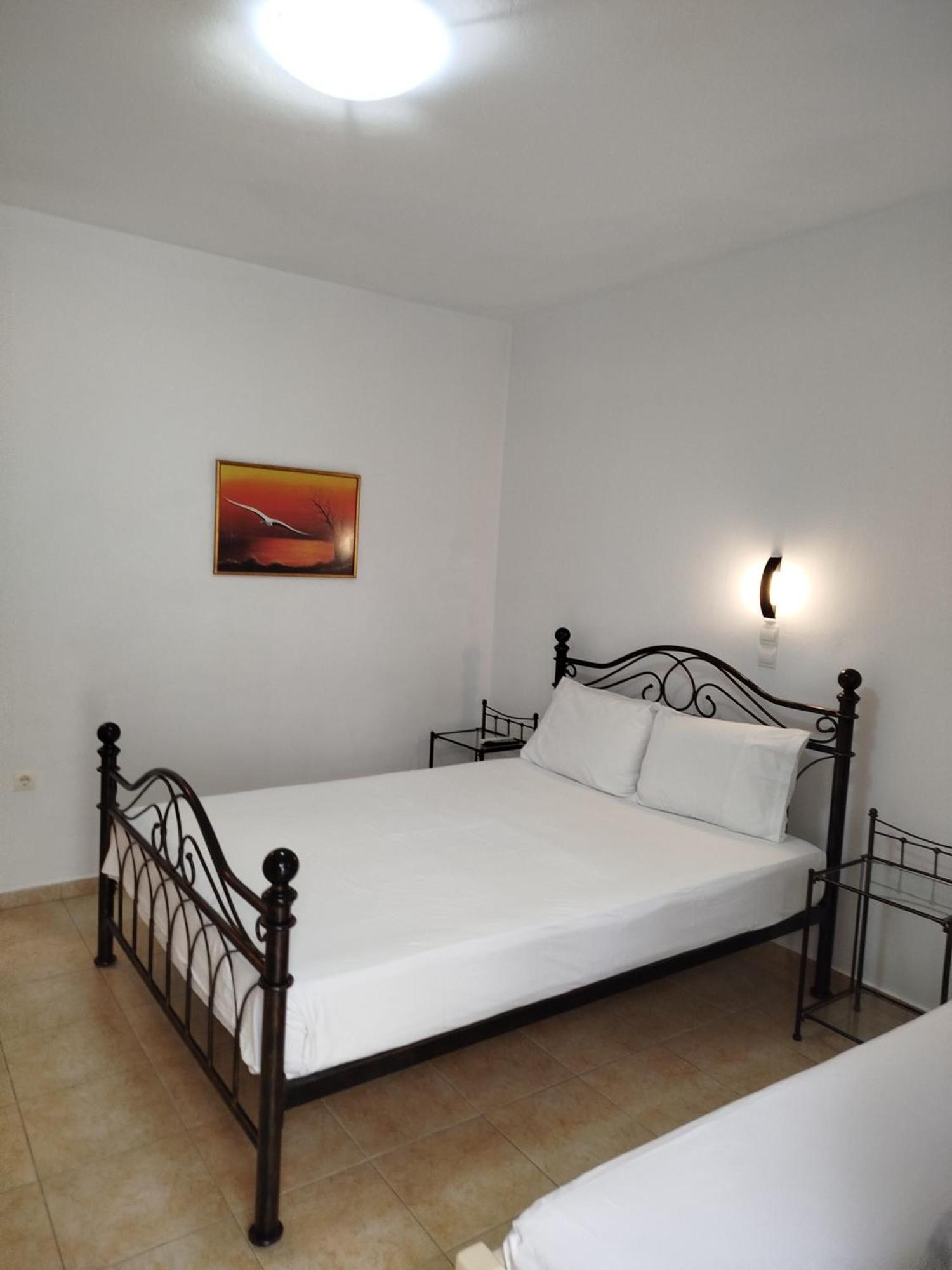 Eleana Studios Skyros Luaran gambar
