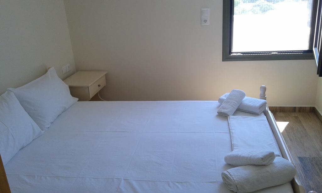 Eleana Studios Skyros Luaran gambar