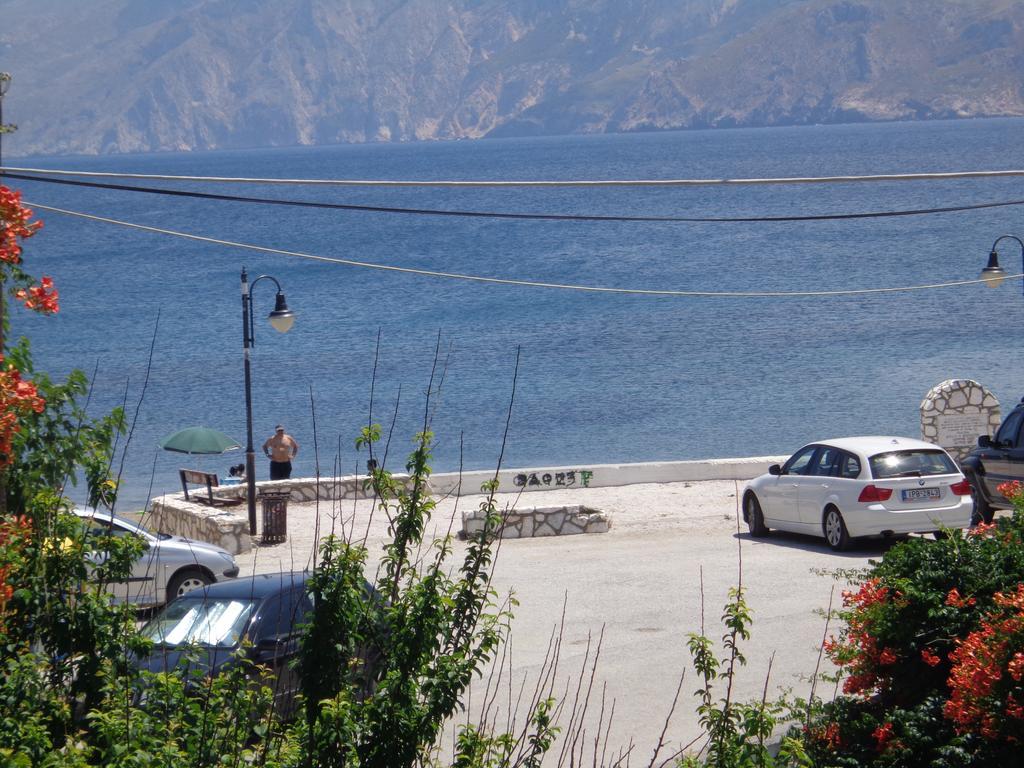 Eleana Studios Skyros Luaran gambar